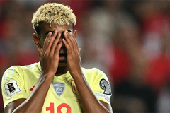 Sao giữ sức cho World Cup thì đã sao?