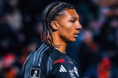 Đã tìm ra hậu vệ phải hoàn hảo cho Liverpool