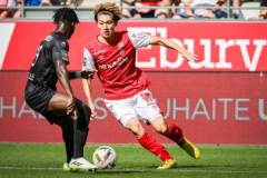 Keito Nakamura, hung thần của ĐT Việt Nam, lập kỳ tích ở Ligue 2