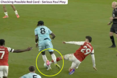Quyết định khiến fan tin VAR và trọng tài 'muốn' Arsenal vô địch Premier League