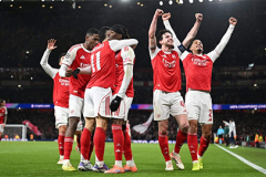Kỷ nguyên thống trị đang mở ra với Arsenal