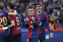 Casado nguy cơ cao bị Barca thanh lý