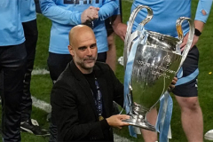 Man City tri ân Pep Guardiola bằng vinh danh lịch sử