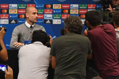 9 tấm ảnh ghi lại thập kỷ kinh điển của Pep Guardiola tại Man City