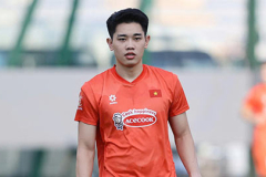 Đình Bắc sánh ngang Quang Hải ở ĐT Việt Nam
