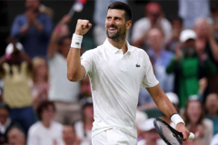 Djokovic thắng nhọc Wu Yibing ở trận đầu Wimbledon