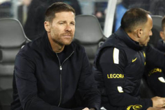 Xabi Alonso cực đau đầu vì Chelsea sở hữu đến 15 hậu vệ