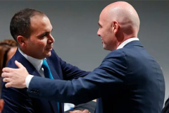 Infantino bị tố tống tiền, FIFA đối mặt khủng hoảng lớn