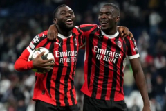 Vì sao Juventus nhắm bộ đôi của Milan?
