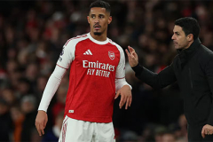 Arsenal điền tên 'bệnh binh' dài hạn vào danh sách dự Champions League