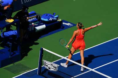 Sabalenka phải dừng trận đấu tại US Open vì khán giả hút cần sa trên khán đài