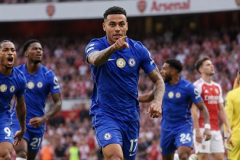 Morgan Rogers đá cho Arsenal tức điên