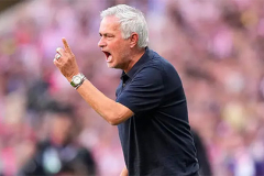 'Bản hit' cũ kỹ của Mourinho tại Real Madrid
