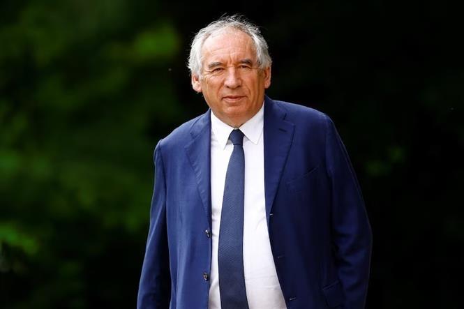  François Bayrou: Từ chính trị gia trung dung đến Thủ tướng Pháp