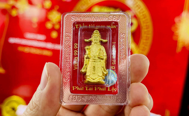  Sôi động mua vàng cầu may ngày vía Thần Tài