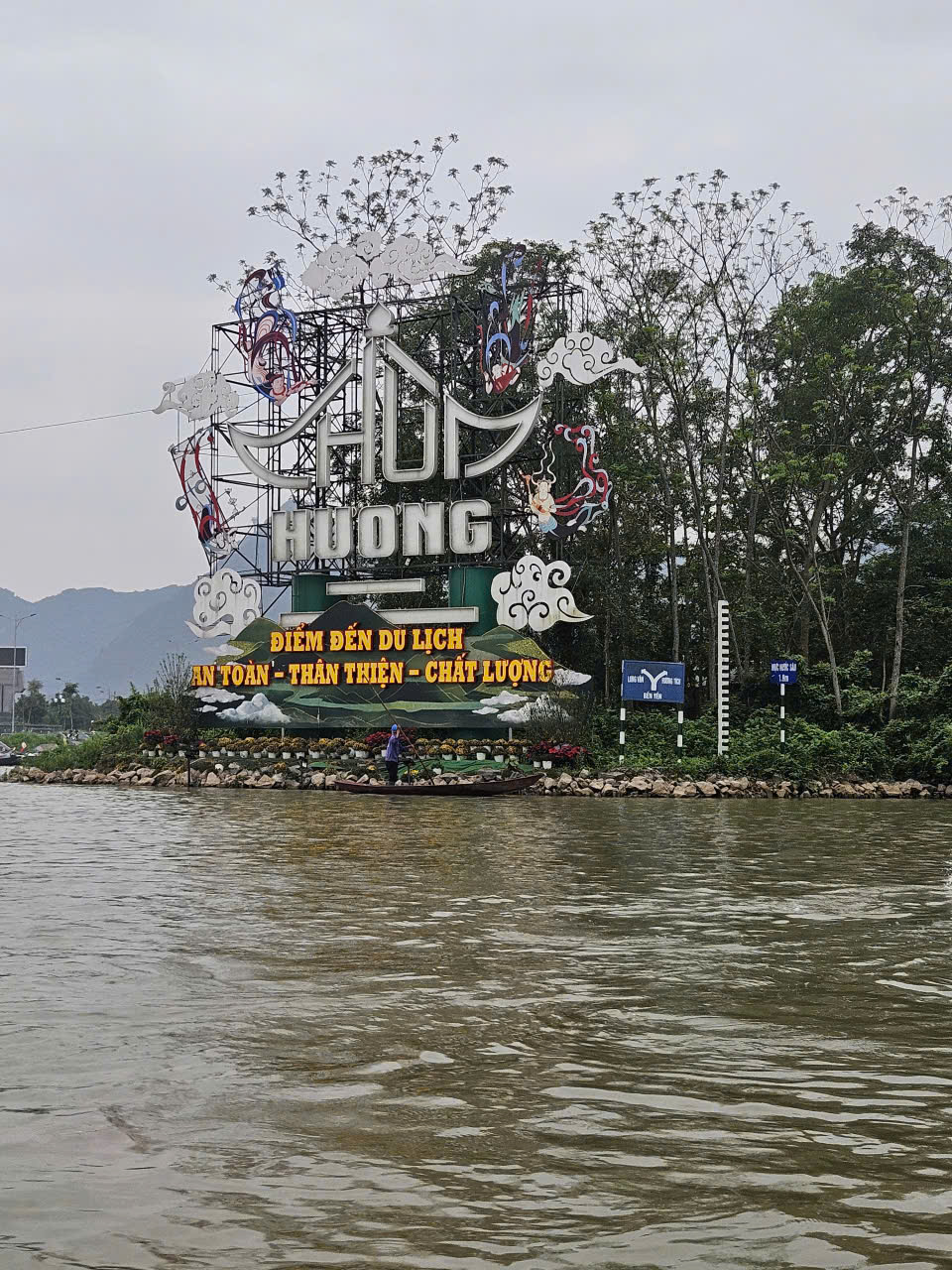  Lễ hội Chùa Hương 2026: Không còn cảnh chen lấn, xô đẩy, chèo kéo du khách
