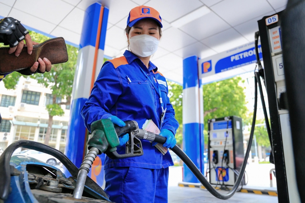  Bộ Công Thương yêu cầu đầu mối xăng dầu chủ động nhập khẩu, dự trữ, đảm bảo cung ứng