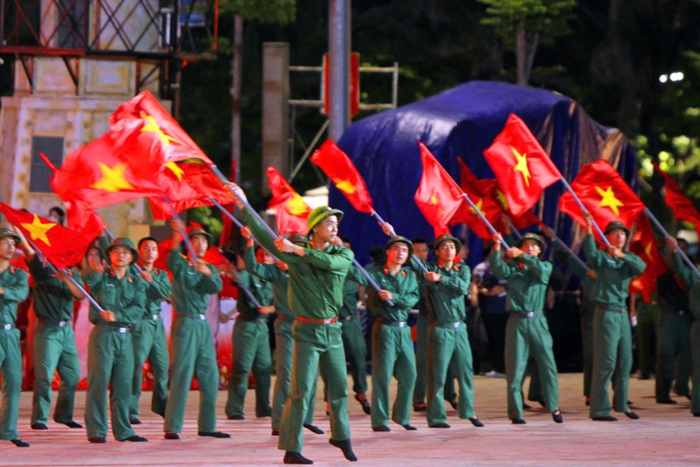 Lễ hội Hoa Phượng Đỏ - Hải Phòng: Hành trình thế kỷ của thành phố Hoa thắp lửa 6